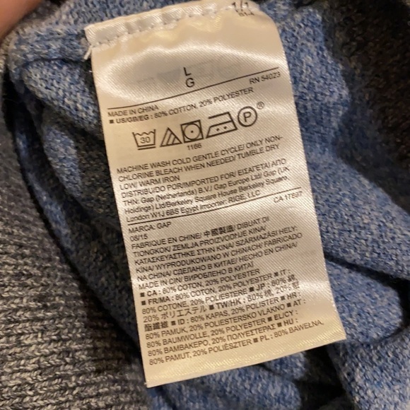 Gap knit Henley Men’s Pullover Sweater - Picture 4 of 4